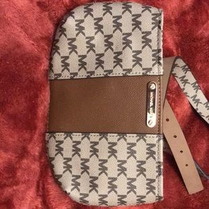 Michael kors  small purse belt .